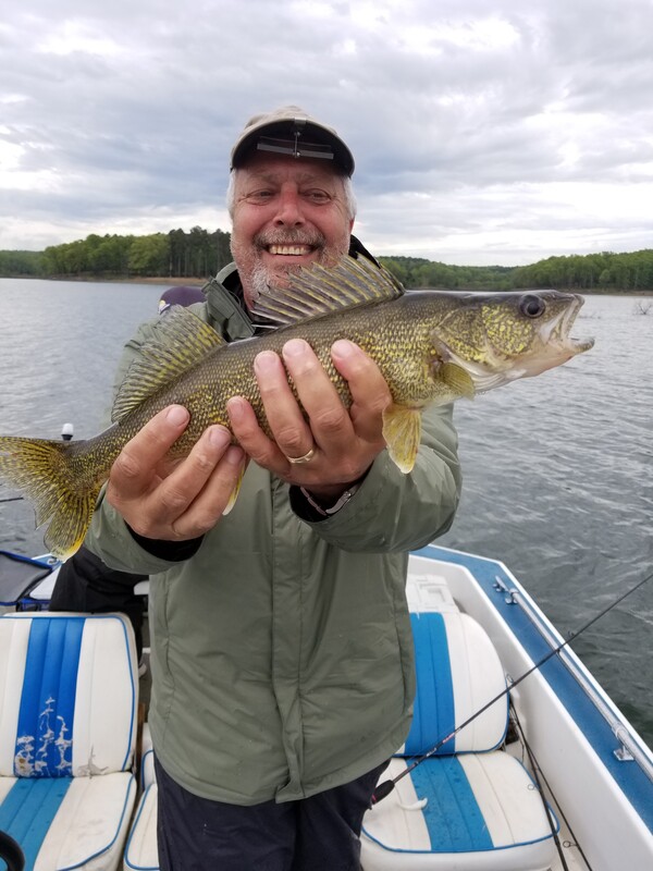 Norfork Lake fishing and lake conditions by Scuba Steve from Blackburns Resort and Boat rental (click here for comments)