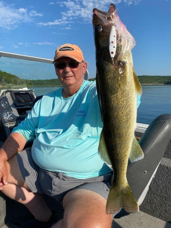 Norfork lake Arkansas near Mountain Home in the Ozarks Mountains Region fishing report and lake condition by Scuba Steve from Blackburns Resort and Boat Rental. 