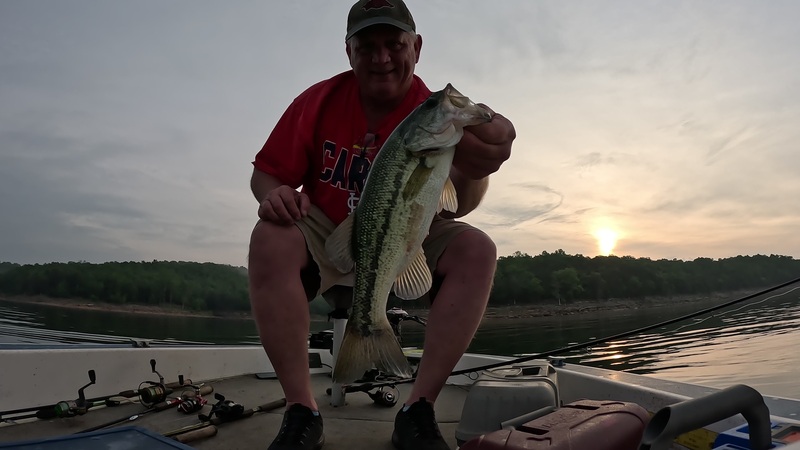 Norfork Lake Arkansas near Mountain Home in the Ozarks Mountains Region fishing report and lake condition by Scuba Steve from Blackburns Resort and Boat Rental