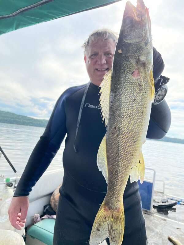 Fisherman Mike with a nice on Scuba Diving Norfork lake yesterday. Come join the fun at Blackburns Resort and Boat Rental. 
