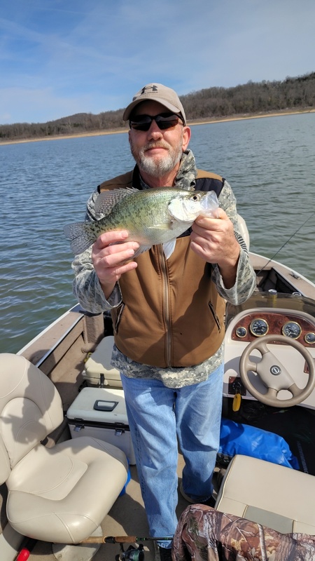 The Buells are catching some nice fish here on Norfork Lake out of Blackburns resort and Boat Rental. Nice people and good fishermen. 